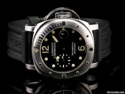 Panerai Luminor Submersible PAM 00024 aus 2003