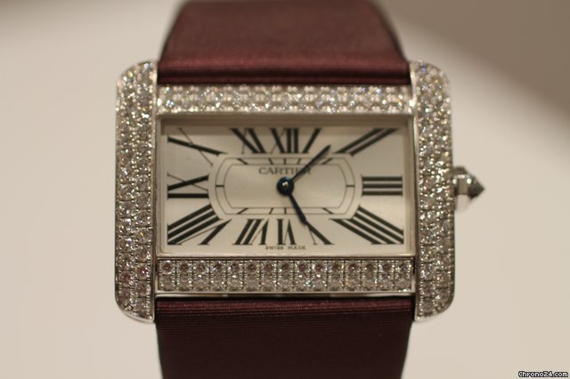 Cartier TANK DIVAN JUMBO WEISSG. MIT BOX OR. DIAMANTBESATZ