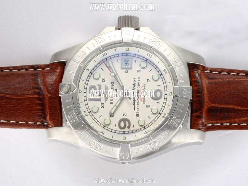 Breitling Aeromarine Superocean Steelfish Steel White Dial Round Watch