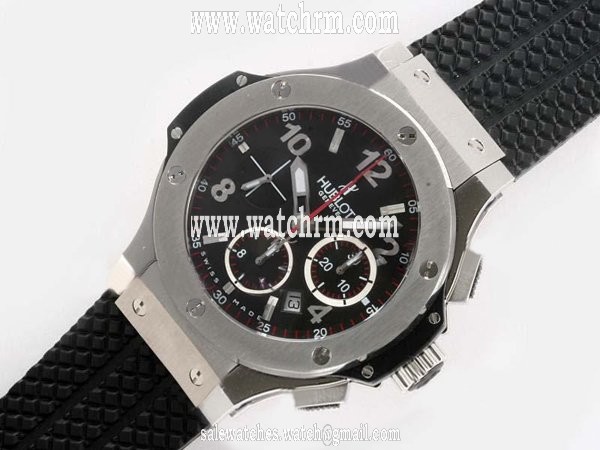 Hublot Big Bang 44mm 301.TM.425.RX Black Dial Stainless Steel Bezel Black Rubber Strap Watch