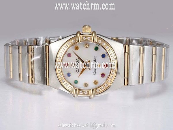 Omega Constellation Chronometer 1368.79.00 18K Gold Case White Dial Round Watch