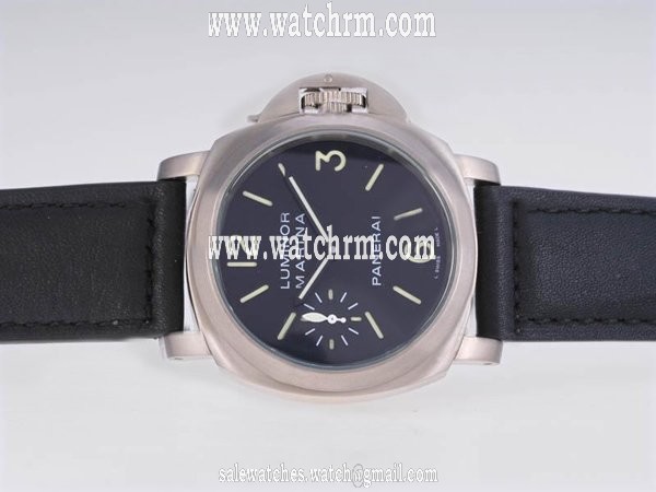 Panerai Luminor PAM 0005 Blue Dial Round Manual Winding Watch